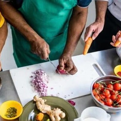 Caridade contra câncer oferecerá aulas de nutrição a pacientes no Reino Unido