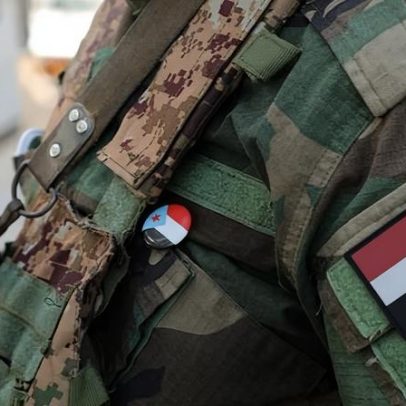 Funcionário saudita diz que líder separatista iemenita fugiu ao não embarcar para paz