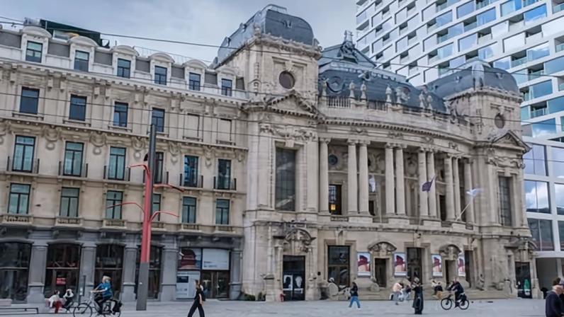 Two suspects were apprehended in Opera Square, police said.