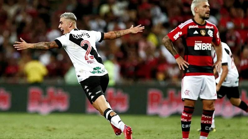 Puma comemora gol marcado contra o Flamengo (Foto: Daniel Ramalho/Vasco)