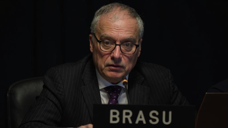 Embaixador Benoni Belli participou de reunião da entidade nesta terça