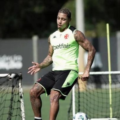 Vasco e Vitória retomam negociações pela contratação de David