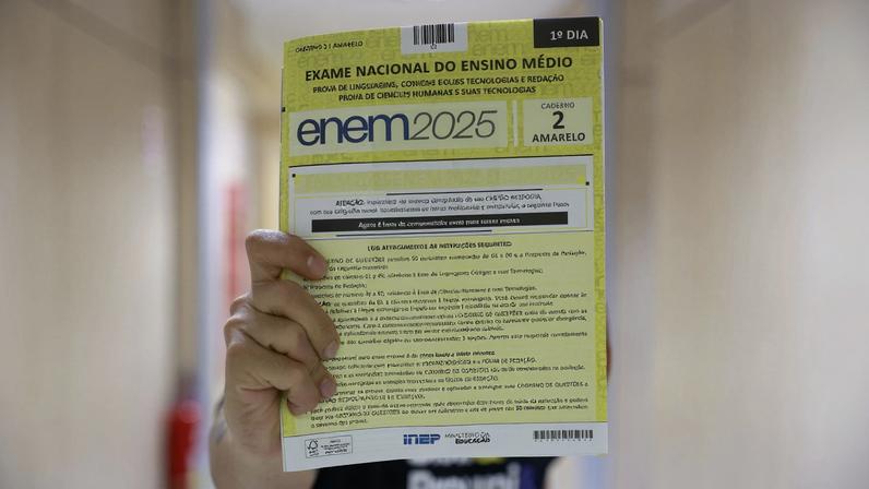 Alunos discutem o certificado de conclusão da educação básica a partir do Enem