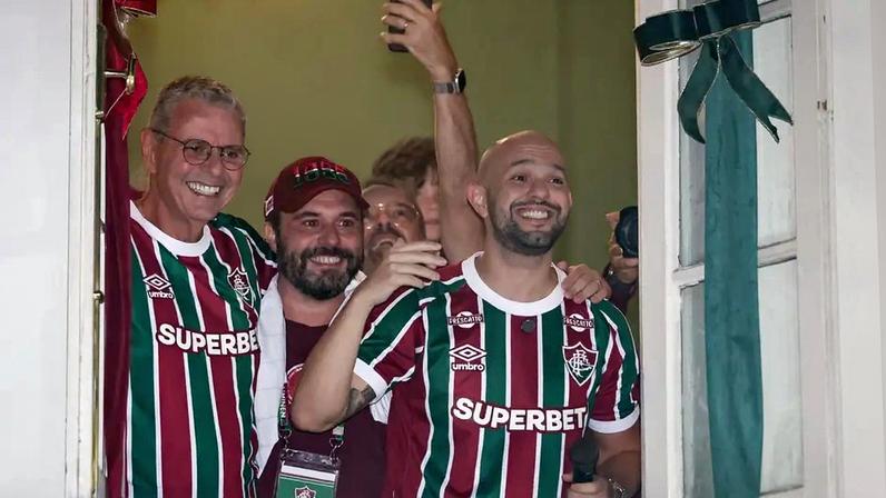 Ricardo Tenório, Mattheus Montenegro e Mário Bittencourt comemoram vitória na eleição do Fluminense (Foto: Marcelo Gonçalves/ Fluminense FC)