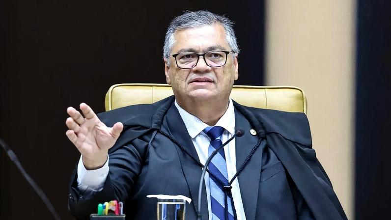 Ministro Flávio Dino na sessão plenária do STF