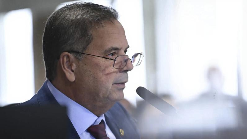 Rogério Marinho atende a pedido de Bolsonaro e não será mais candidato ao governo do Rio Grande do Norte. À bancada, em pronunciamento, senador Rogerio Marinho (PL-RN). Foto: Saulo Cruz/Agência Senado (Foto: Saulo Cruz/Agência Senado)