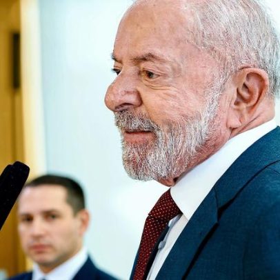 Lula faz exames pré-operatórios para cirurgia de catarata nesta sexta