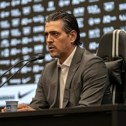 Diretor do Atlético-MG comenta situação de Hulk e detalha pontos
