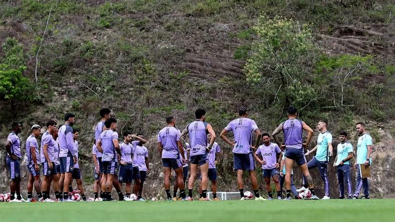 Botafogo em treino no CT Lonier (Foto: Vítor Silva/Botafogo)
