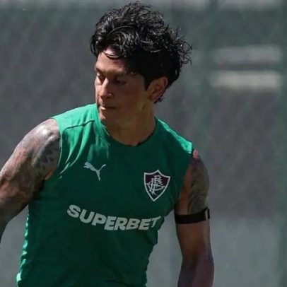 Fluminense atualiza quadro de Cano após cirurgia no joelho