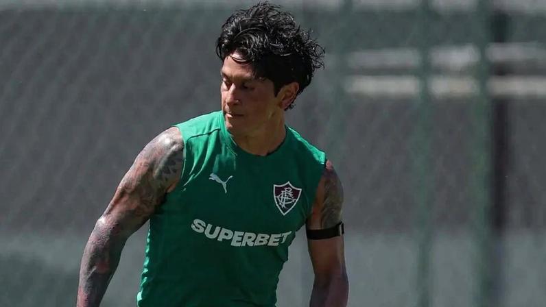 Cano em treino pelo Fluminense nesta sexta-feira (9) (Foto: Marcelo Gonçalves/ Fluminense FC)