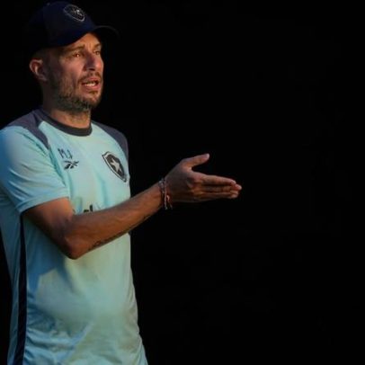 Ao vivo: Martín Anselmi apresenta-se como novo técnico do Botafogo