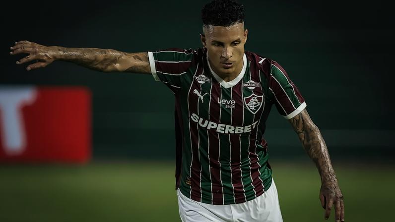 Arana na estreia pelo Fluminense (Foto: Lucas Merçon/ Fluminense FC)