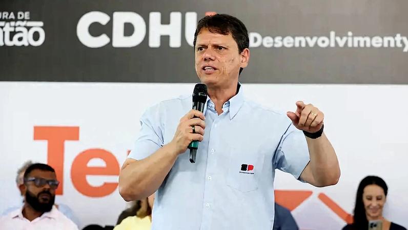 Tarcísio de Freitas, governador de São Paulo, aguarda aval de Moraes para visitar Bolsonaro na Papudinha. (Foto: Paulo Guereta / Governo do Estado de SP)