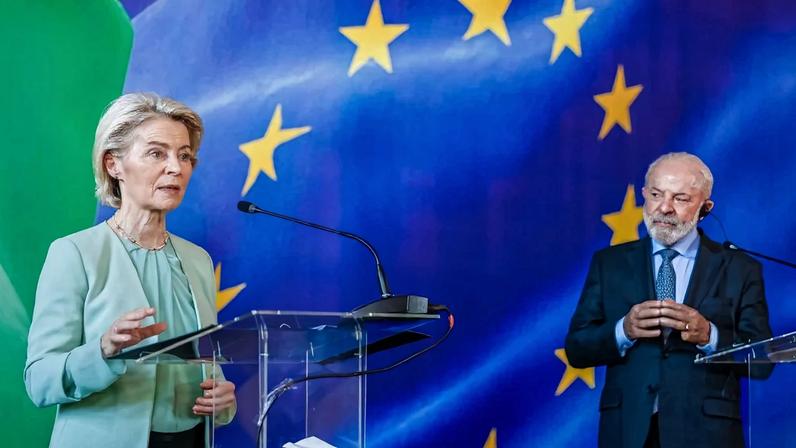 Rio de Janeiro (RJ), 16/01/2026 - O presidente da República, Luiz Inácio Lula da Silva, e a presidente da Comissão Europeia (CE), Ursula van der Leyen, durante reunião no Palácio do Itamarati antes da assinatura do acordo Mercosul - União Européia. Foto: Ricardo Stuckert/PR