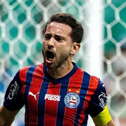 Bahia vence Barcelona no Baianão em estreia da equipe principal