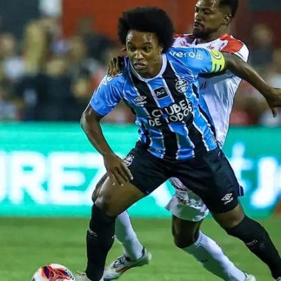 Grêmio vence o Guarany após atraso de uma hora no Gaúchão