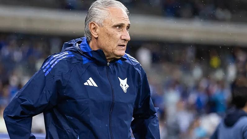 Tite em coletiva (Foto: Eduardo Statuti/Lance!)