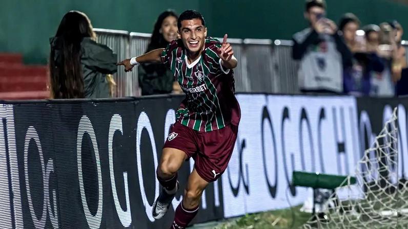 Serna comemora gol pelo Fluminense (Foto: Marina Garcia/ Fluminense FC)
