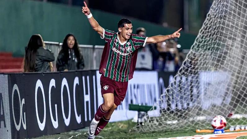 Serna comemora gol pelo Fluminense (Foto: Marina Garcia/ Fluminense FC)
