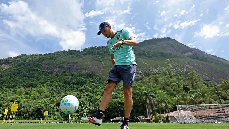 Martín Anselmi deu nova cara ao Botafogo (Foto: Vítor Silva/Botafogo)