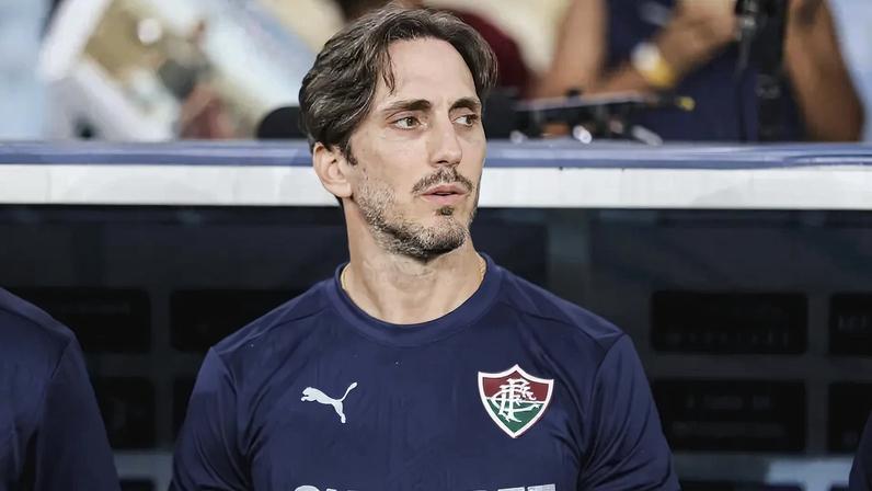 Zubeldía no comando do Fluminense (Foto: Lucas Merçon/ Fluminense FC)