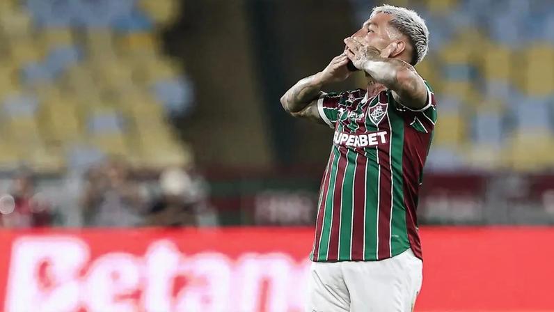 Acosta em ação pelo Fluminense contra o Grêmio (Foto: Lucas Merçon/ Fluminense FC)