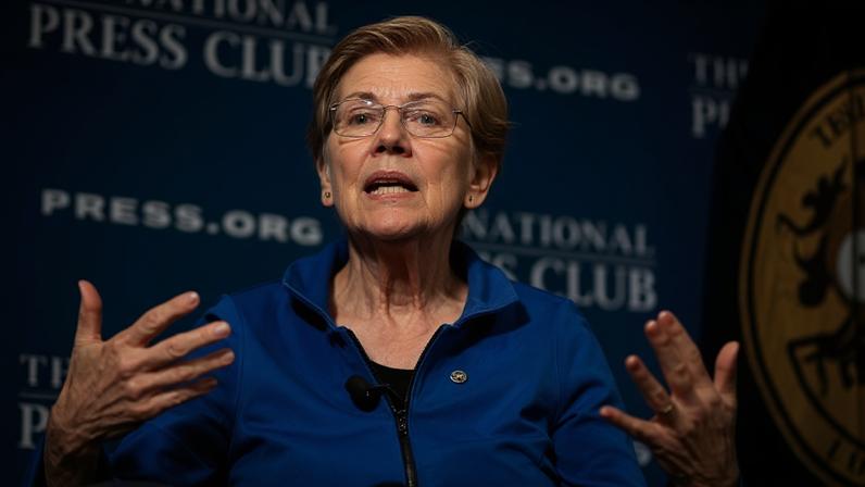 Trump tenta controlar a Fed; Warren alerta que isso mina a América