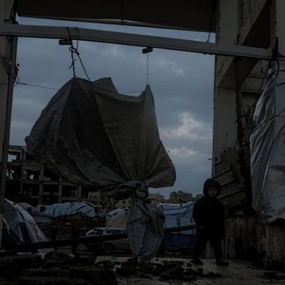 Tempestades de inverno ceifam cinco em Gaza, em acampamentos improvisados
