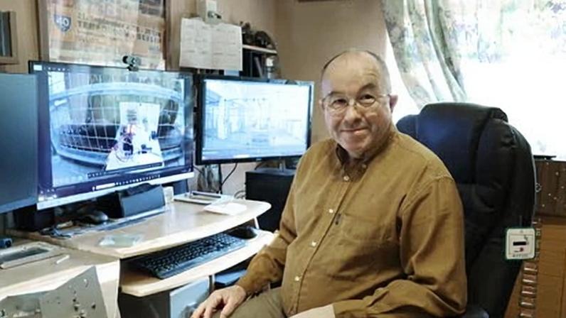 Tony Cholerton, a retired London zookeeper and inventor of the Robovacc.