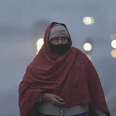 Neblina e lagos congelados enquanto onda de frio atinge o norte da Índia