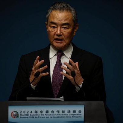 Chefe da diplomacia chinesa adia visita à Somália
