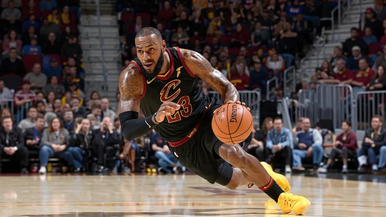 LeBron James pelo Cleveland Cavaliers (Foto: AFP / David Liam Kyle)