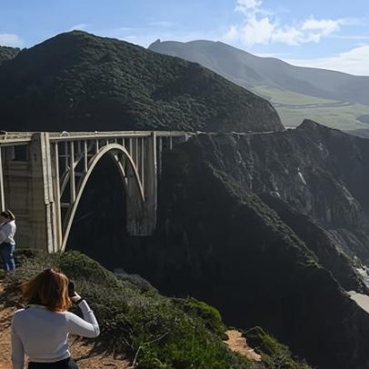 Rota 1 da Califórnia reabre após anos de fechamento por deslizamentos