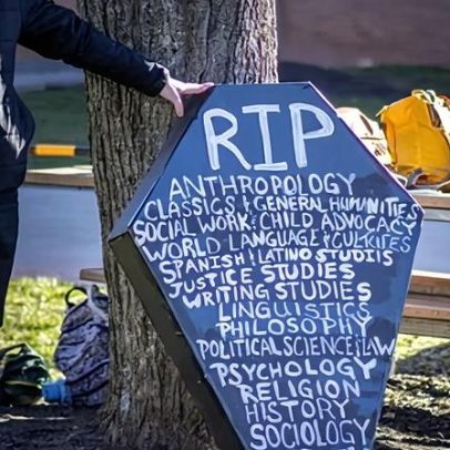 Humanidades enfrentam crise existencial em universidades dos EUA