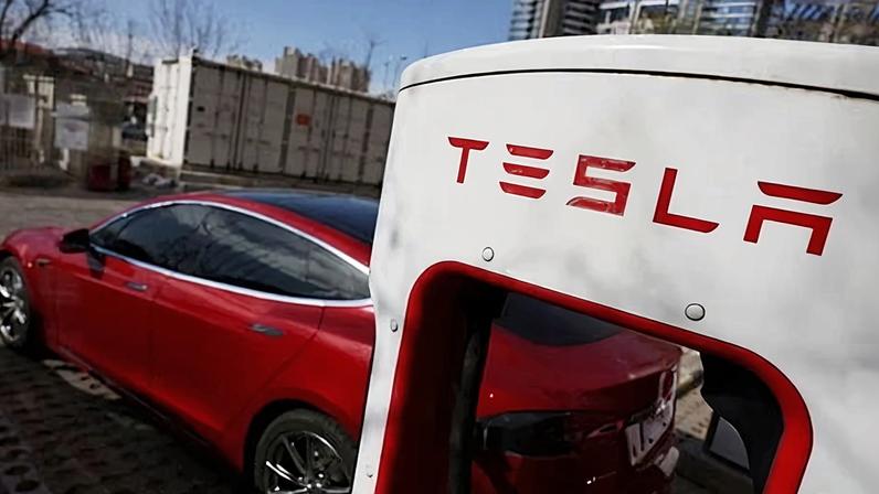 Tesla’s total automotive revenues dropped 11% year-over-year in 2025