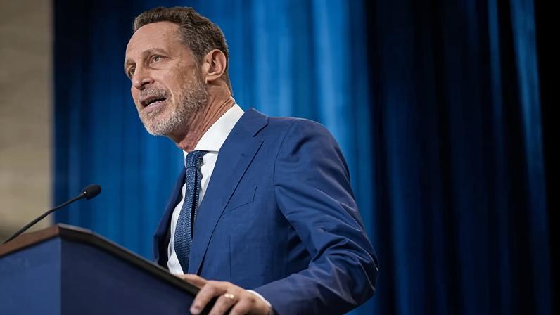 Dr Mark Hyman speaks at the Health and Human Services headquarters in Washington DC on 22 April 2025.