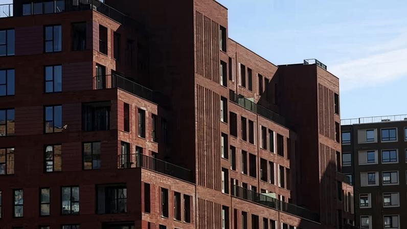‘If you are a leaseholder, and your ground rent is more than £250, you’ll be paying less,’ Starmer said.