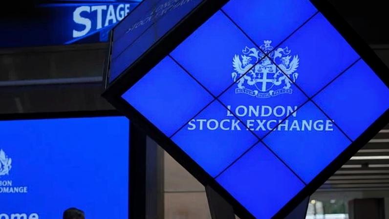FTSE 100 rompe a marca de 10.000 pela primeira vez