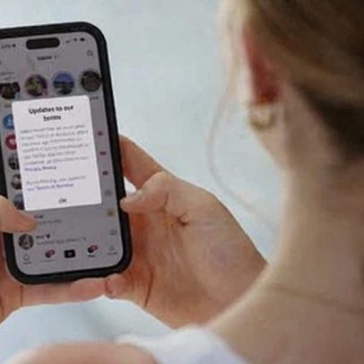 Keir Starmer diz estar aberto a banir redes sociais para jovens