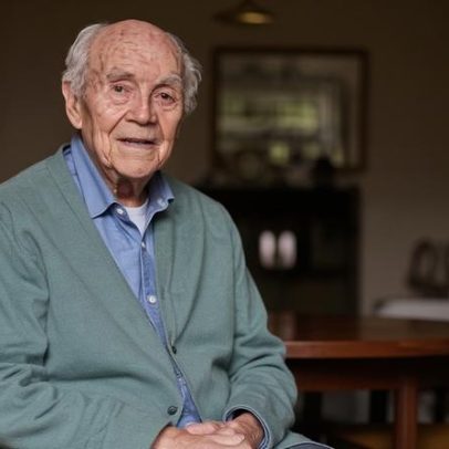 Ex-deputado trabalhista e ministro da Defesa Sir Patrick Duffy morre aos 105