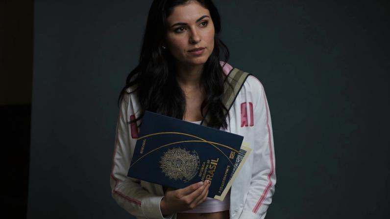 Eliza Samudio está viva? Passaporte ligado a ex-mulher do goleiro Bruno, condenado pelo assassinato, é encontrado fora do Brasil; entenda