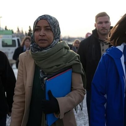 Ilhan Omar e dois deputados impedidos de visitar instalação do ICE em Minnesota