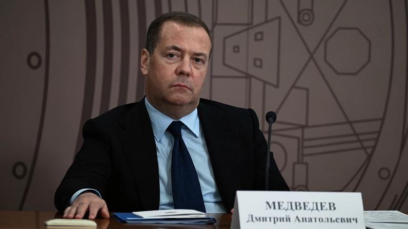 Funcionário russo afirma que Groenlândia pode votar para se unir à Rússia se Trump agir rápido