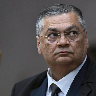 Dino vota contra a execução de emendas de Eduardo e Ramagem