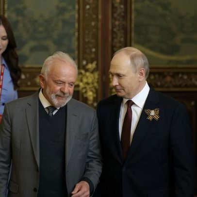Lula e Putin combinam atuar junto à ONU e BRICS para defender Venezuela