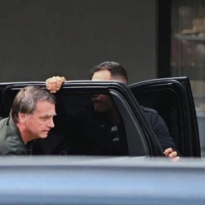 Defesa de Bolsonaro solicita transferência para hospital após acidente em cela