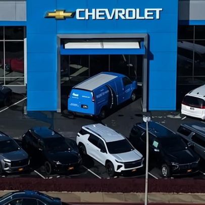 GM registra prejuízo de US$7 bilhões após recuo de EVs