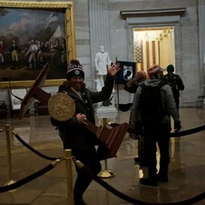 Réu anistiado do 6 de janeiro disputa cargo político na Flórida