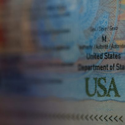 Aumento da fiscalização do ICE levanta dúvidas sobre comprovante para viajantes